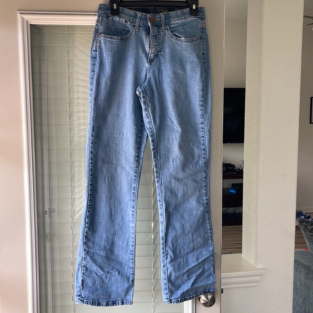 Women’s jeans